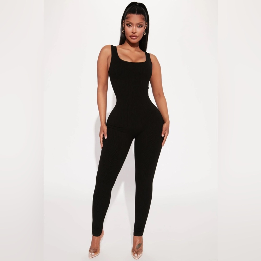 FN Nova boost jumpsuit in black. Size large, new with tags.